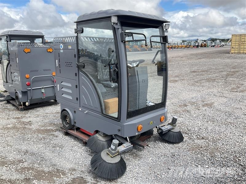 FS S19 Ride-On Electric Barredora (Sin Usar) / Flo Sonstige Erntemaschinen
