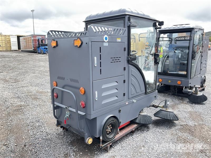 FS S19 Ride-On Electric Barredora (Sin Usar) / Flo Sonstige Erntemaschinen