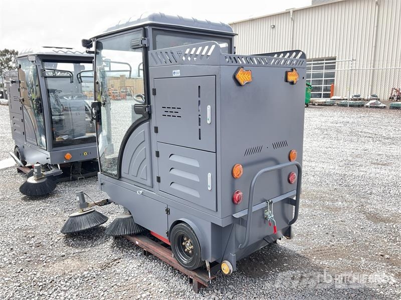 FS S19 Ride-On Electric Barredora (Sin Usar) / Flo Sonstige Erntemaschinen