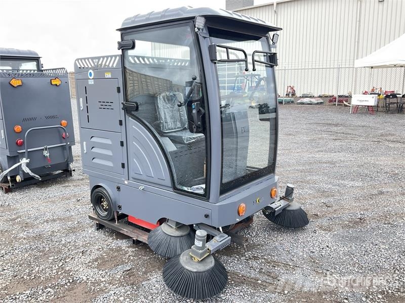  FS S19 Ride-On Electric Barredora (Sin Usar) / Flo Autres matériels de récolte et d'arrachage