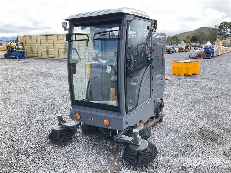  FS X19 Ride-On Electric Barredora (Sin Usar) / Flo Druga oprema za žetev