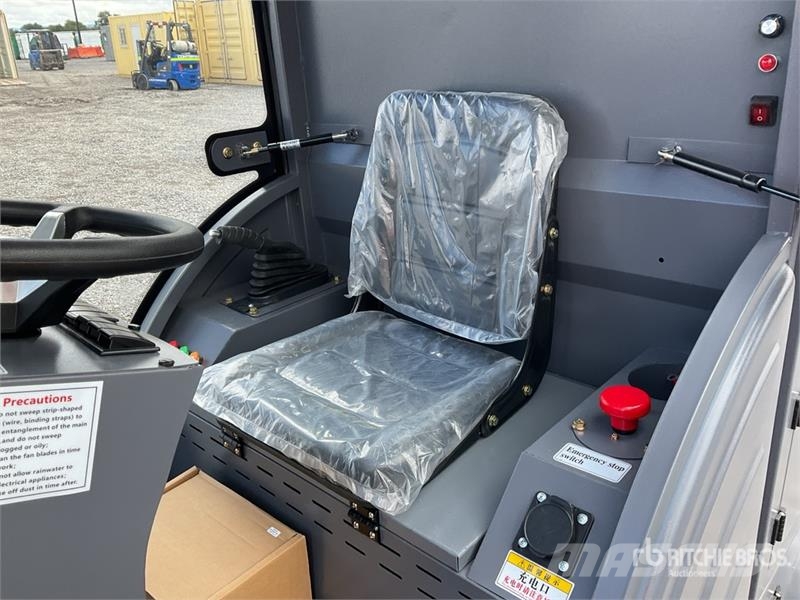  FS X19 Ride-On Electric Barredora (Sin Usar) / Flo Druga oprema za žetev
