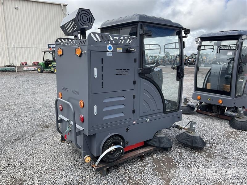  FS X19 Ride-On Electric Barredora (Sin Usar) / Flo Druga oprema za žetev