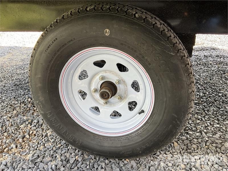  Garper GP8-24 19 ft 10 in x 8 ft 3 in Portable S/A Otros
