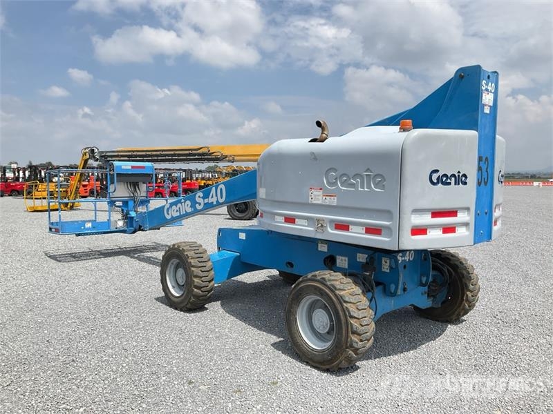 Genie S40 4WD Diesel Elevador Telescopico / Telescopic B Teleskopske podizne platforme