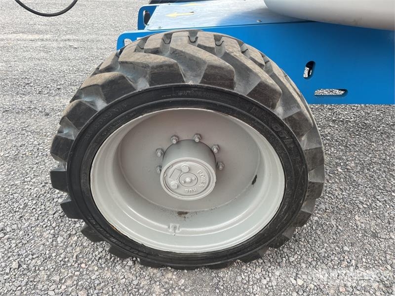 Genie Z45/25 4WD Diesel Elevador Articulado / Articulati Zglobne podizne platforme
