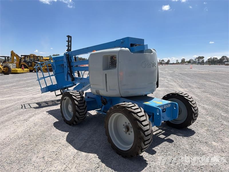 Genie Z45/25JRT 2WD Dual Fuel Elevador Articulado / Arti Karos emelők