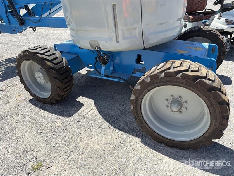 Genie Z45/25JRT 2WD Dual Fuel Elevador Articulado / Arti Karos emelők