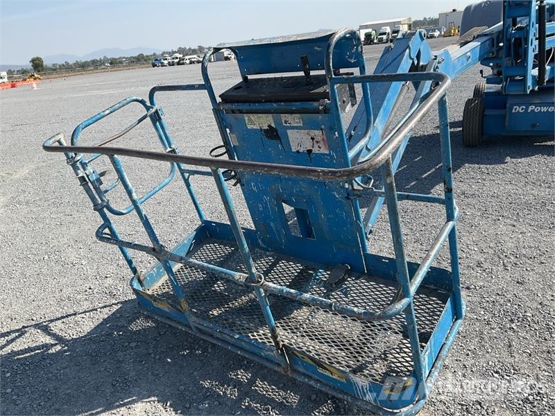 Genie Z4525J 2WD Electric Elevador Articulado / Articula Articulated boom lifts