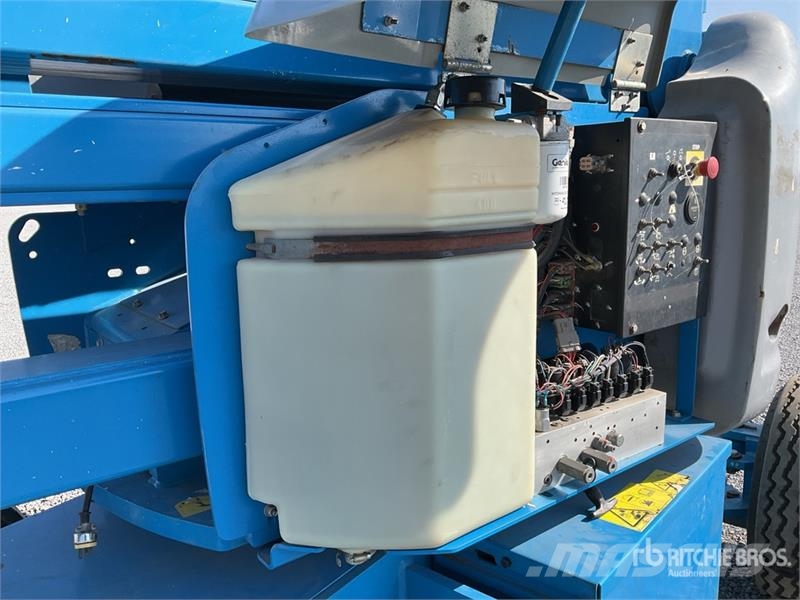 Genie Z4525J 2WD Electric Elevador Articulado / Articula Articulated boom lifts