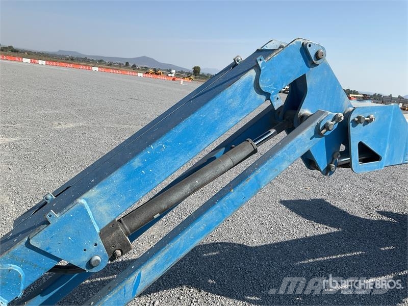 Genie Z4525J 2WD Electric Elevador Articulado / Articula Articulated boom lifts