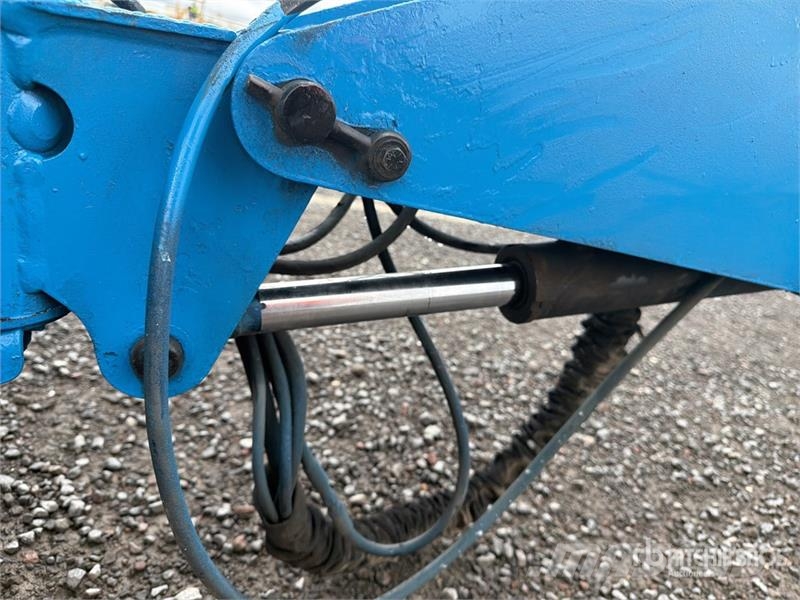 Genie Z60 4WD Diesel Elevador Articulado / Articulating  Zglobne dvižne ploščadi