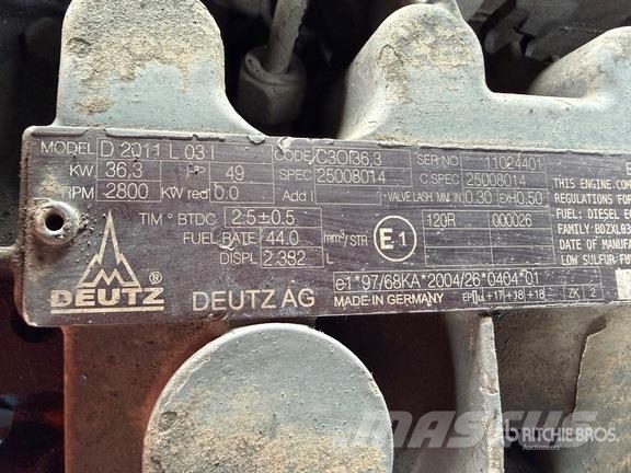 Genie Z60 4WD Diesel Elevador Articulado / Articulating  Zglobne dvižne ploščadi