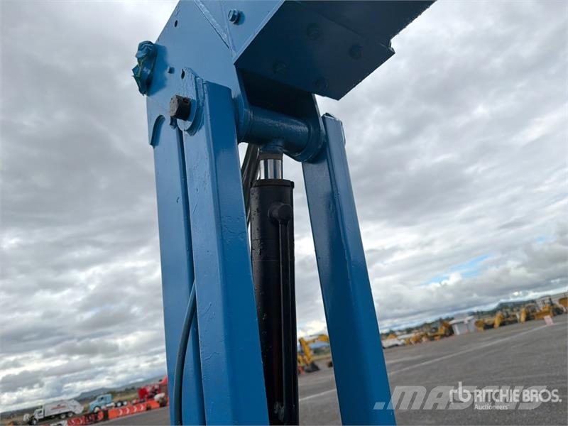 Genie Z60 4WD Diesel Elevador Articulado / Articulating  Zglobne dvižne ploščadi