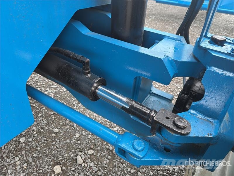 Genie Z60 4WD Diesel Elevador Articulado / Articulating  Zglobne dvižne ploščadi