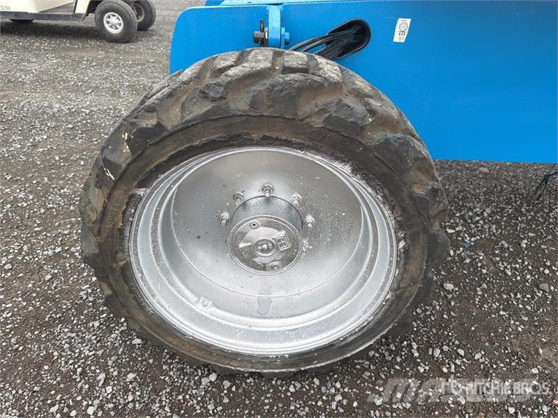 Genie Z60 4WD Diesel Elevador Articulado / Articulating  Zglobne dvižne ploščadi