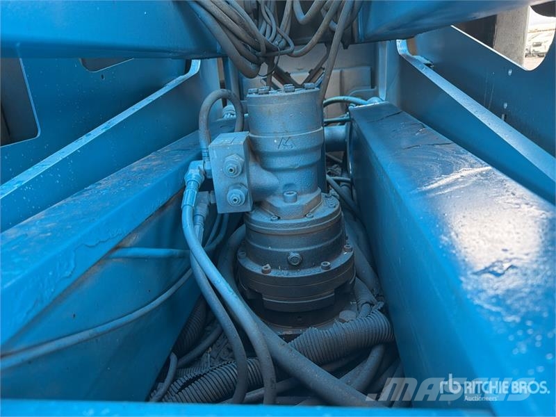 Genie Z60 4WD Diesel Elevador Articulado / Articulating  Zglobne dvižne ploščadi