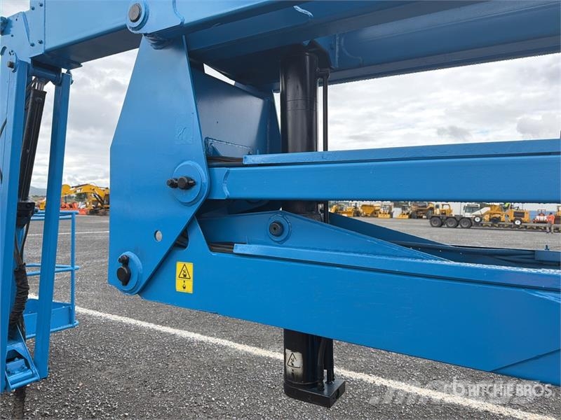 Genie Z60 4WD Diesel Elevador Articulado / Articulating  Zglobne dvižne ploščadi