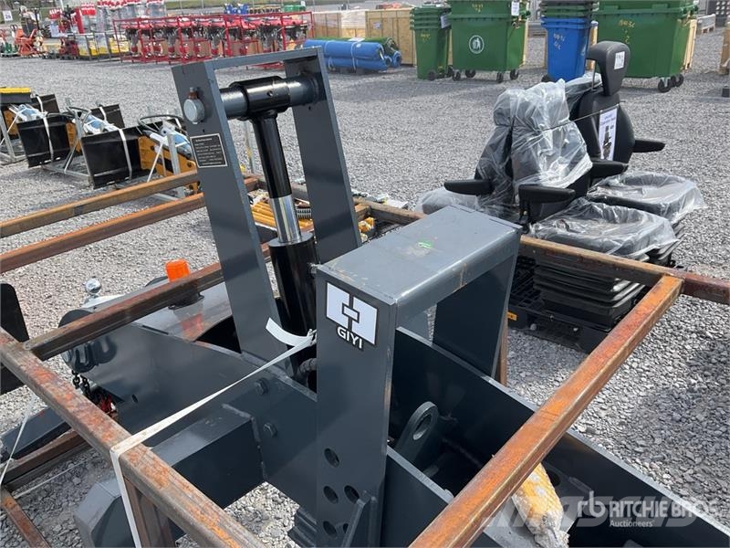 GIYI TE780 Fifth Wheel Wrecker Attachment (Unused) Transport – ostalo