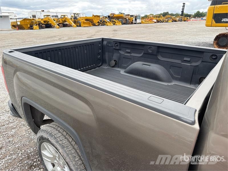 GMC Sierra 1500 أخرى