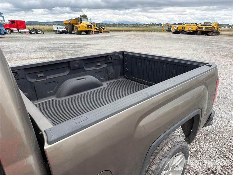 GMC Sierra 1500 أخرى