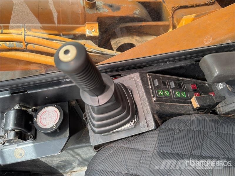Grove GMK5130 رافعات صالحة لكل أنواع الطرق