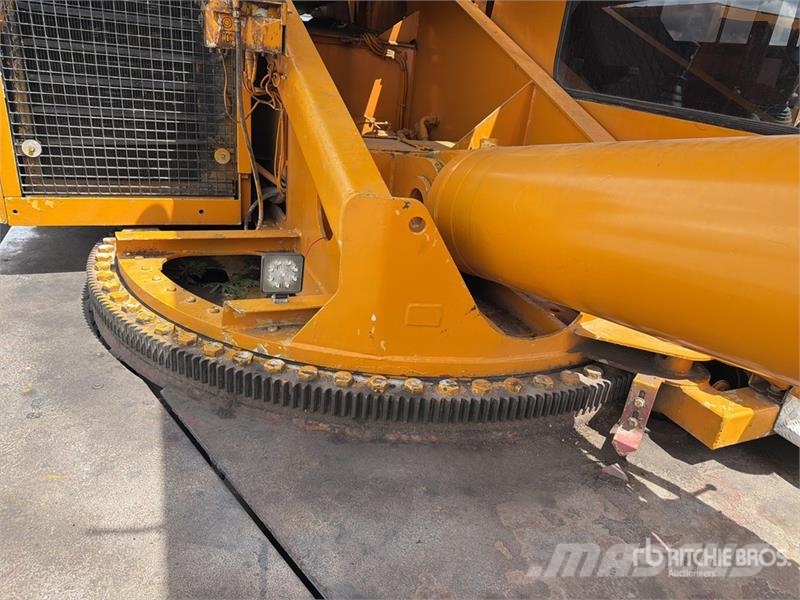 Grove GMK5130 رافعات صالحة لكل أنواع الطرق