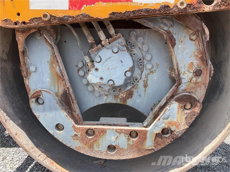 Hamm HD130HV Rouleaux tandem