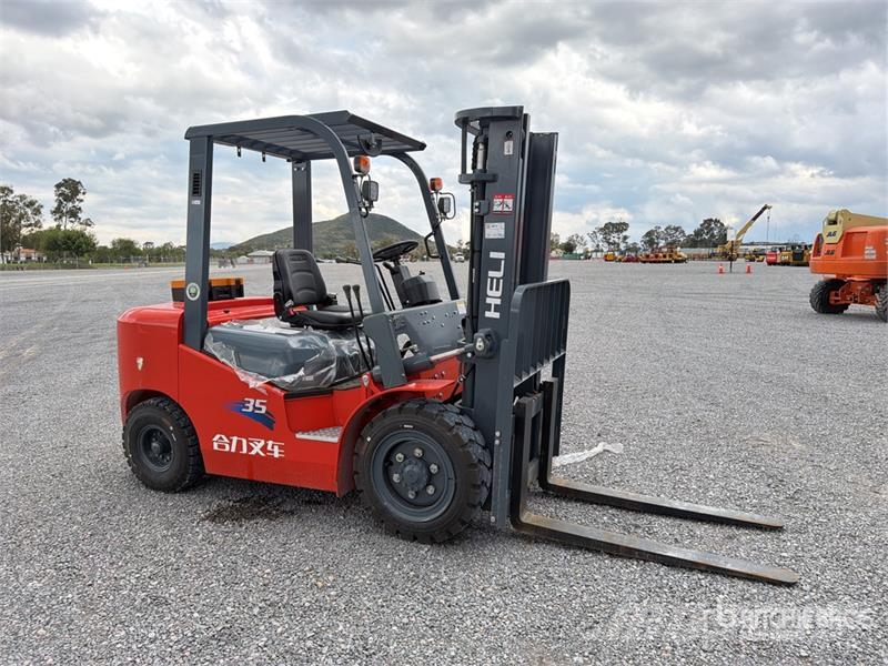 Heli CPC35-Q25K2 7700 lb Pneumatic Tire Montacargas (Si Другие складские механизмы
