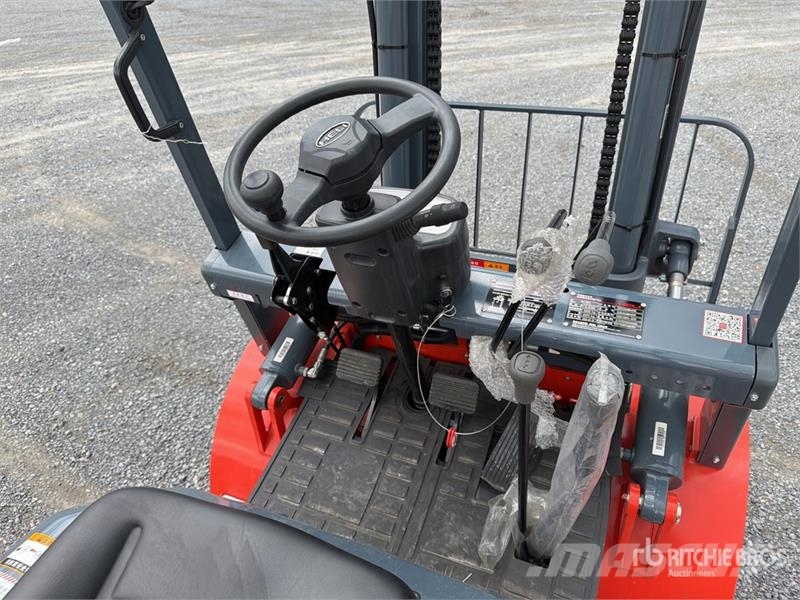Heli CPC35-Q25K2 7700 lb Pneumatic Tire Montacargas (Si Другие складские механизмы