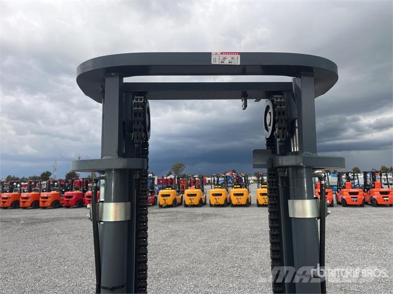 Heli CPC35-Q25K2 7700 lb Pneumatic Tire Montacargas (Si Другие складские механизмы