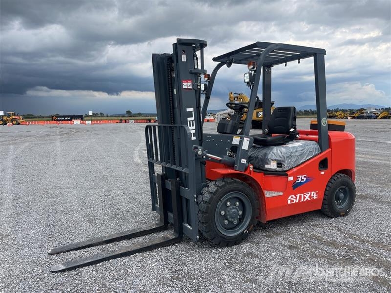 Heli CPC35-Q25K2 7700 lb Pneumatic Tire Montacargas (Si Другие складские механизмы