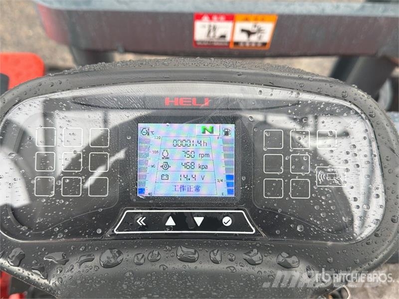 Heli CPC35-Q25K2 7700 lb Pneumatic Tire Montacargas (Si شاحنات ذات رافعات شوكية - أخرى