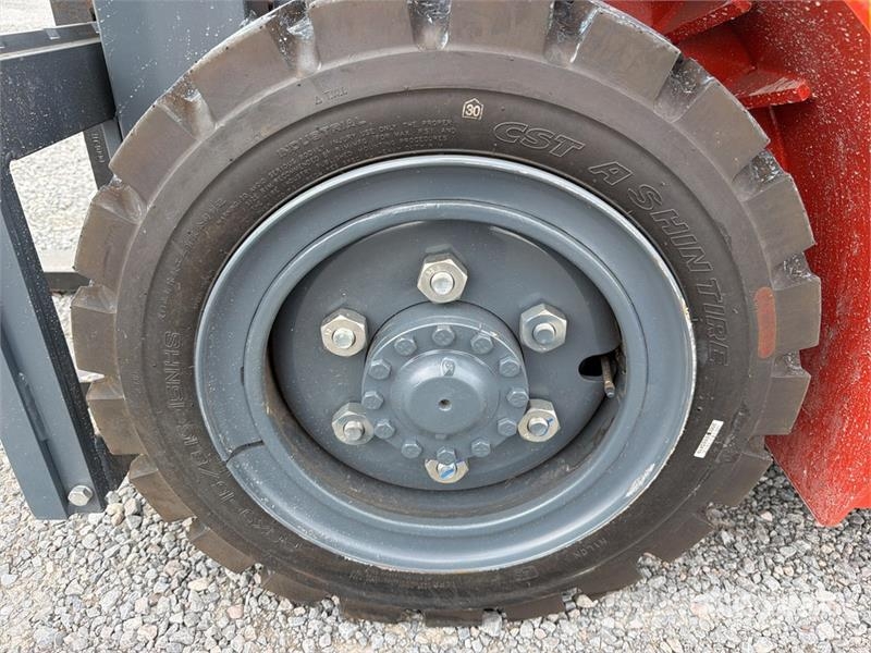 Heli CPC35-Q25K2 7700 lb Pneumatic Tire Montacargas (Si Інше