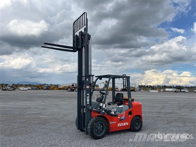 Heli CPC35-Q25K2 7700 lb Pneumatic Tire Montacargas (Si Інше