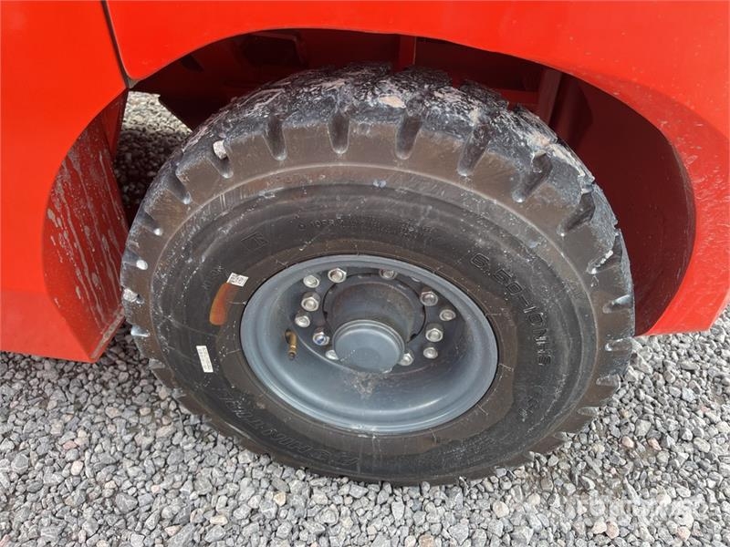 Heli CPC35-Q25K2 7700 lb Pneumatic Tire Montacargas (Si Інше