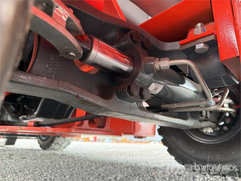 Heli CPC35-Q25K2 7700 lb Pneumatic Tire Montacargas (Si Другие складские механизмы