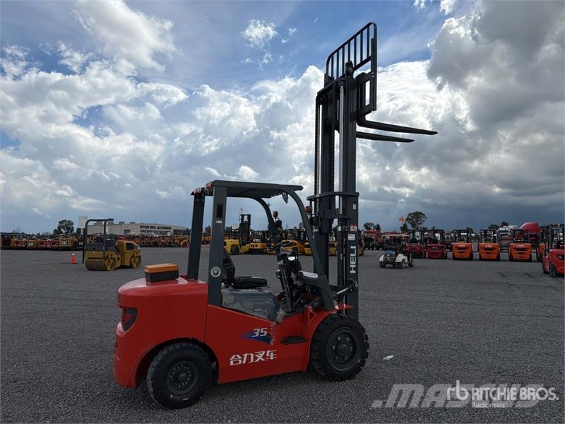 Heli CPC35-Q25K2 7700 lb Pneumatic Tire Montacargas (Si Інше