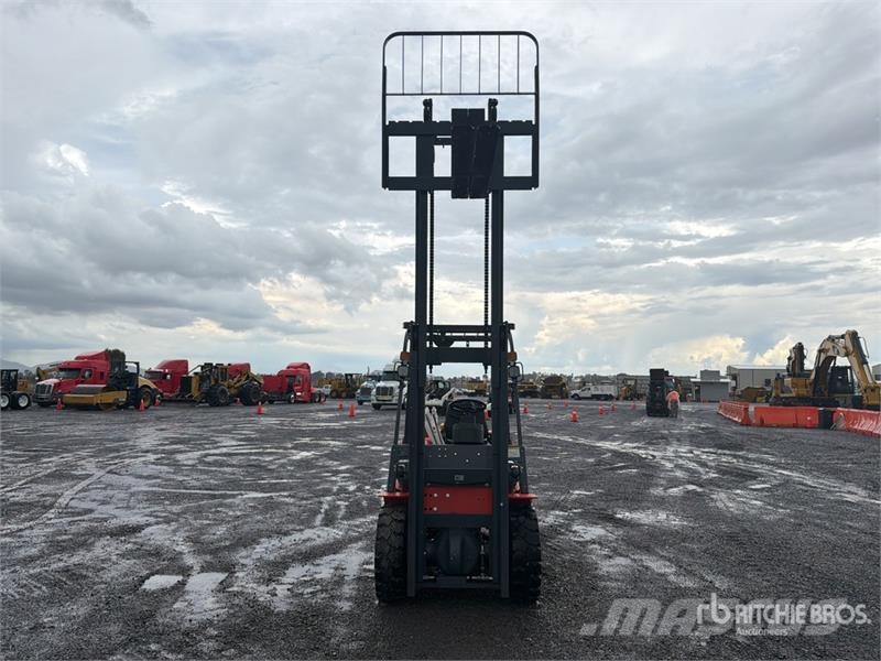 Heli CPC35-Q25K2 7700 lb Pneumatic Tire Montacargas (Si Montacargas - otros