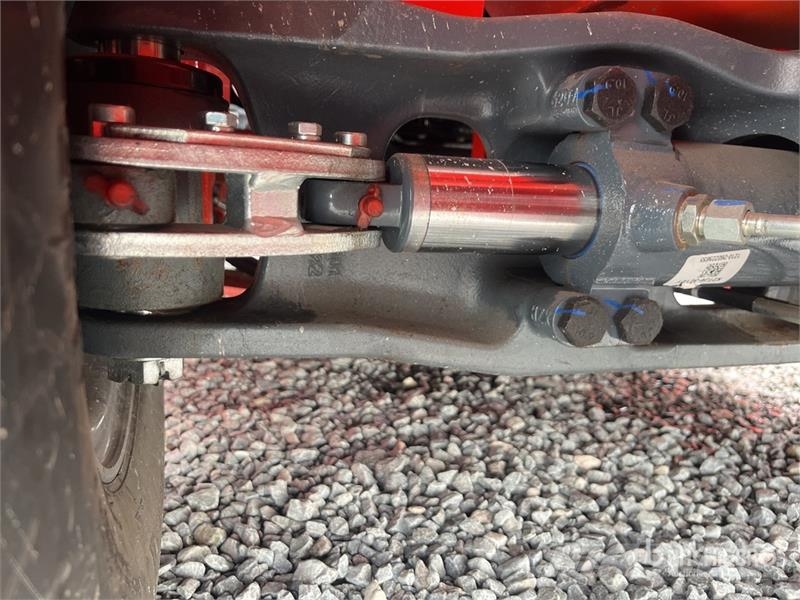 Heli CPC35-Q25K2 7700 lb Pneumatic Tire Montacargas (Si Другие складские механизмы