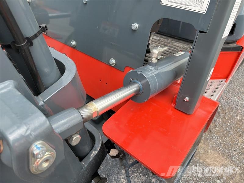 Heli CPC35-Q25K2 7700 lb Pneumatic Tire Montacargas (Si Другие складские механизмы