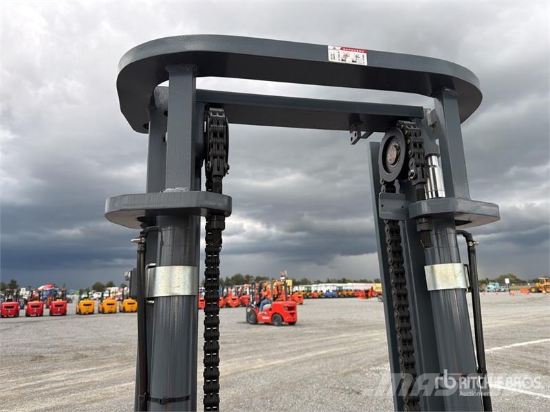 Heli CPC35-Q25K2 7700 lb Pneumatic Tire Montacargas (Si Другие складские механизмы