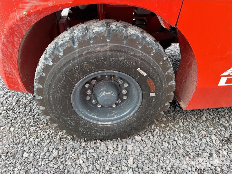 Heli CPC35-Q25K2 7700 lb Pneumatic Tire Montacargas (Si Другие складские механизмы