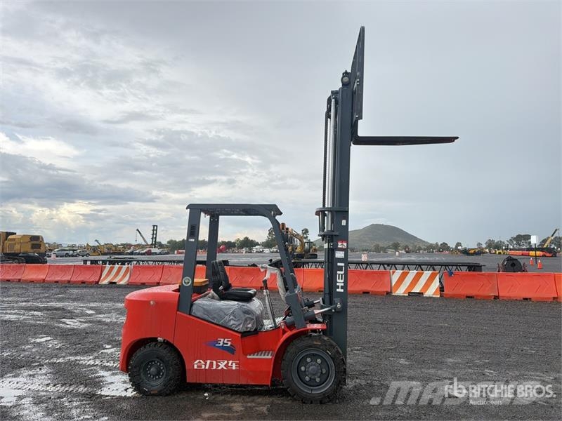 Heli CPC35-Q25K2 7700 lb Pneumatic Tire Montacargas (Si Montacargas - otros