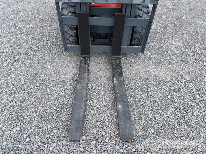 Heli CPC35-Q25K2 7700 lb Pneumatic Tire Montacargas (Si Інше