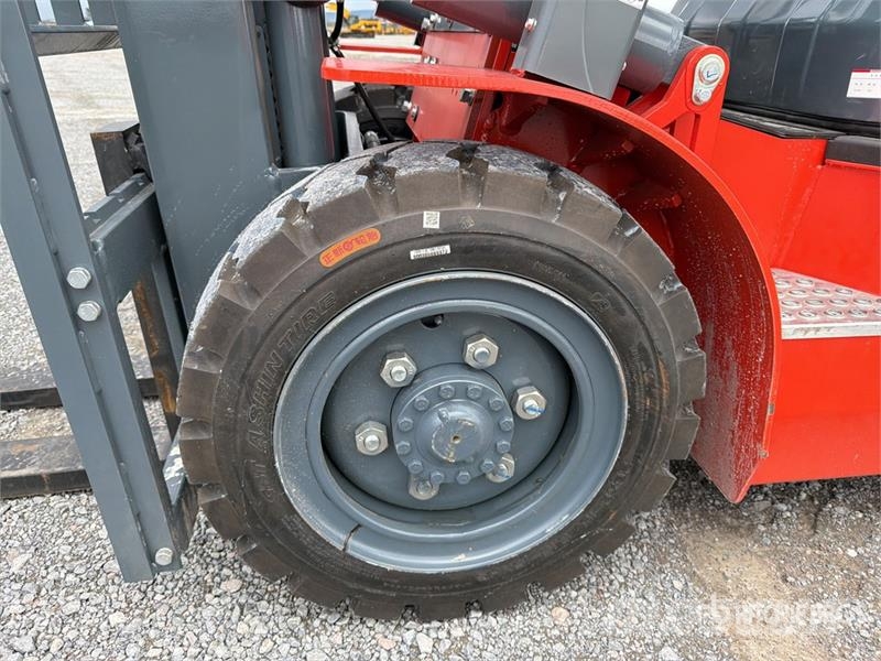 Heli CPC35-Q25K2 7700 lb Pneumatic Tire Montacargas (Si Другие складские механизмы