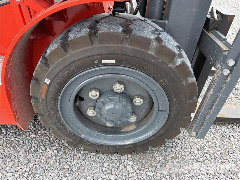 Heli CPC35-Q25K2 7700 lb Pneumatic Tire Montacargas (Si Другие складские механизмы