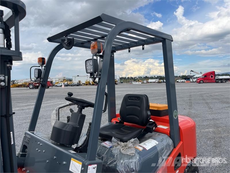 Heli CPC35-Q25K2 7700 lb Pneumatic Tire Montacargas (Si Інше