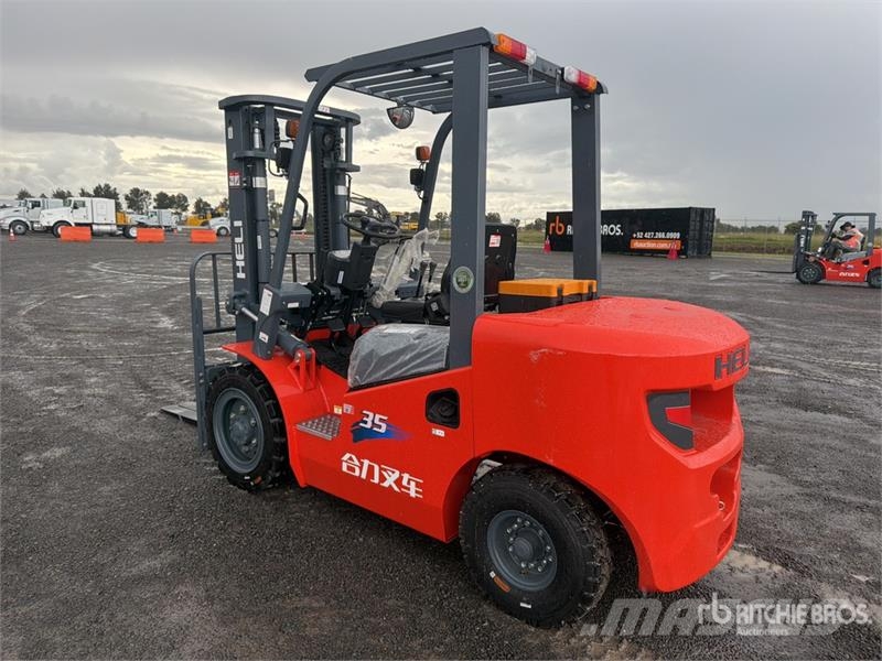 Heli CPC35-Q25K2 7700 lb Pneumatic Tire Montacargas (Si Montacargas - otros