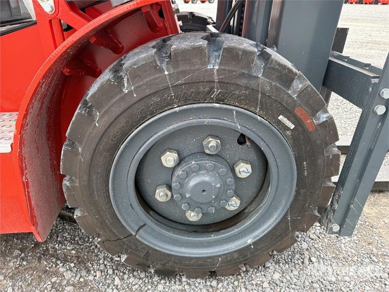 Heli CPC35-Q25K2 7700 lb Pneumatic Tire Montacargas (Si Другие складские механизмы